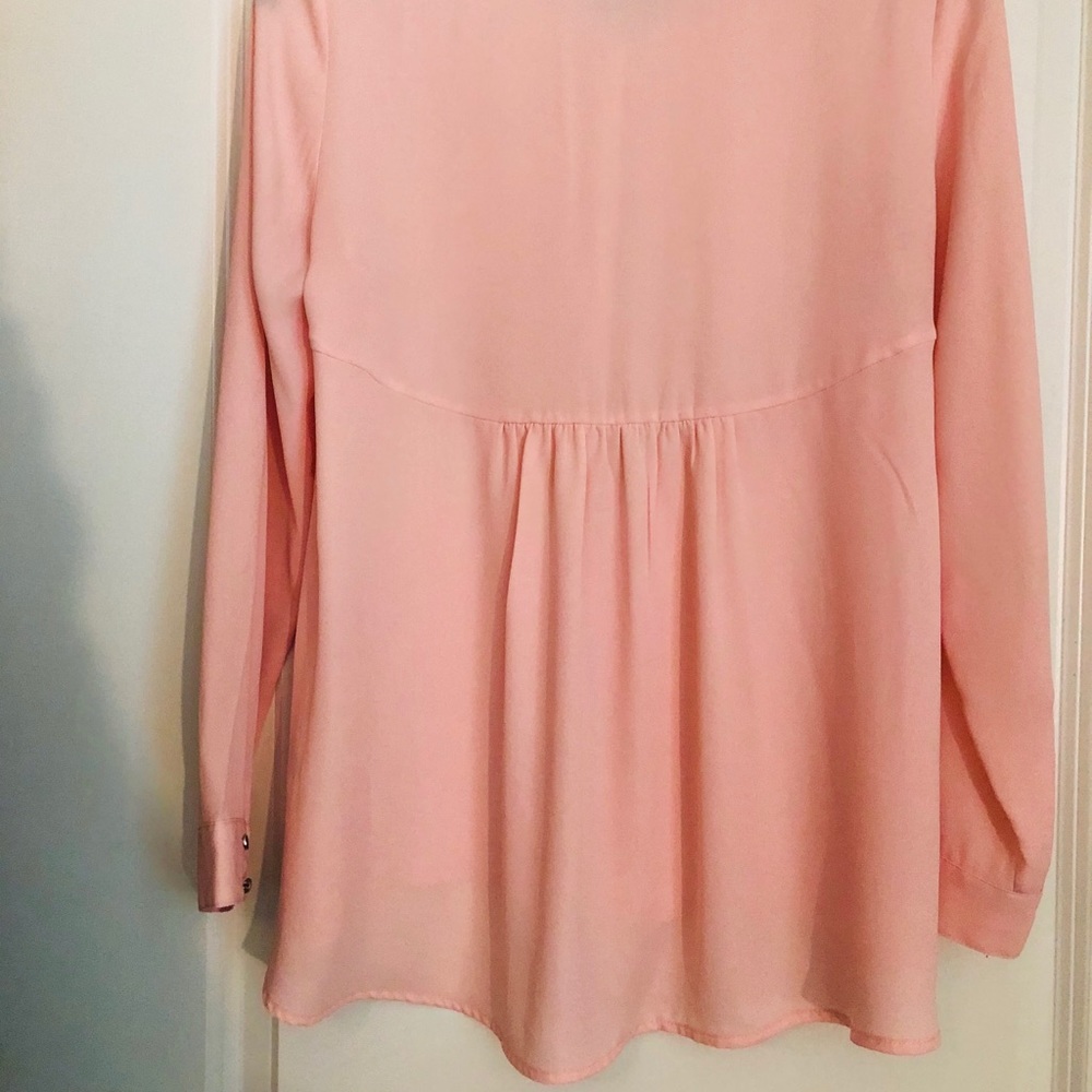 Button-Up Blouse - Picture 3 of 4